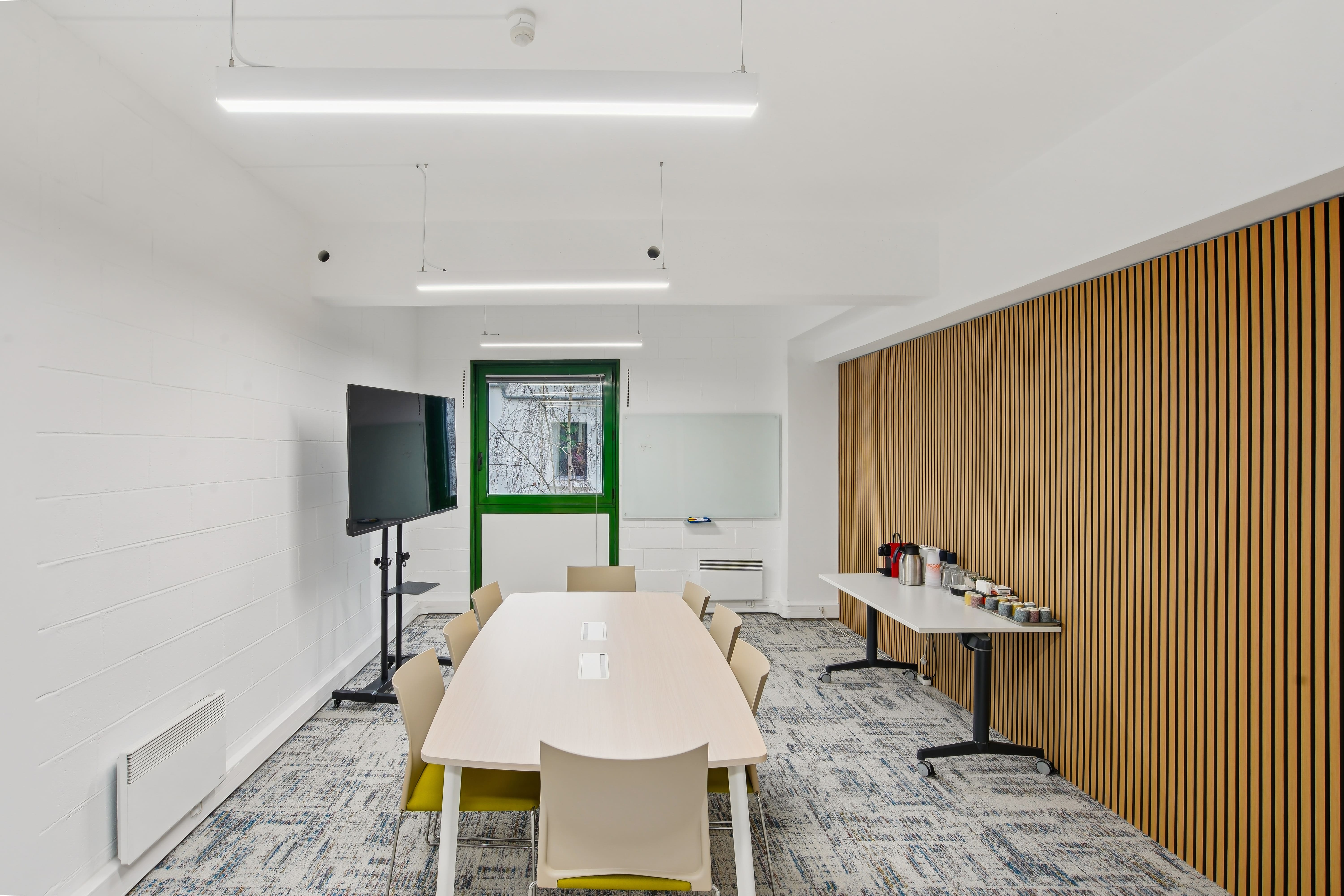 Wacano-Paris-20ème-arrondissement-bureau-incubateur-pépinière-Salle de réunion-Belleville.jpg